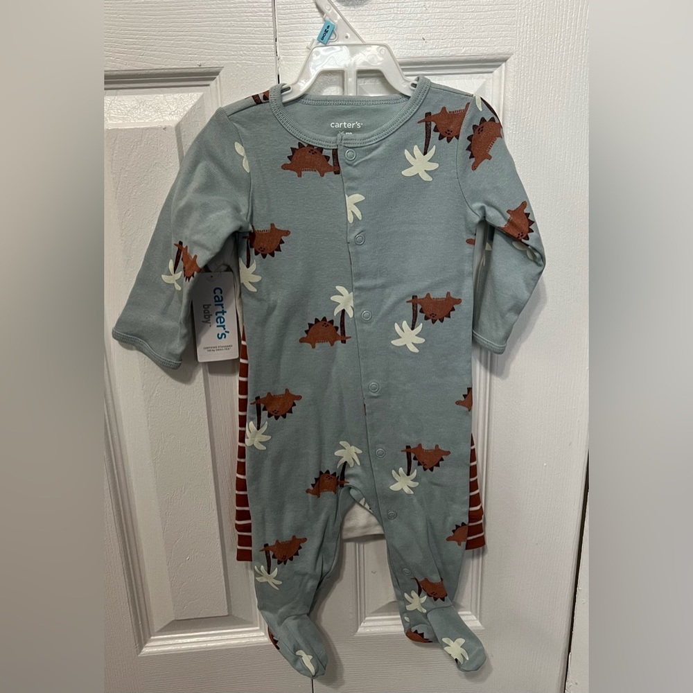 Carter’s baby three-piece set NWT size 6m